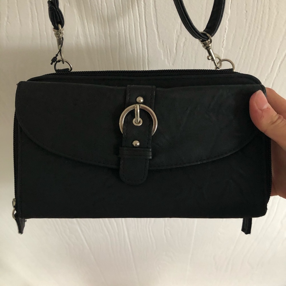 black wristlet/crossbody bag